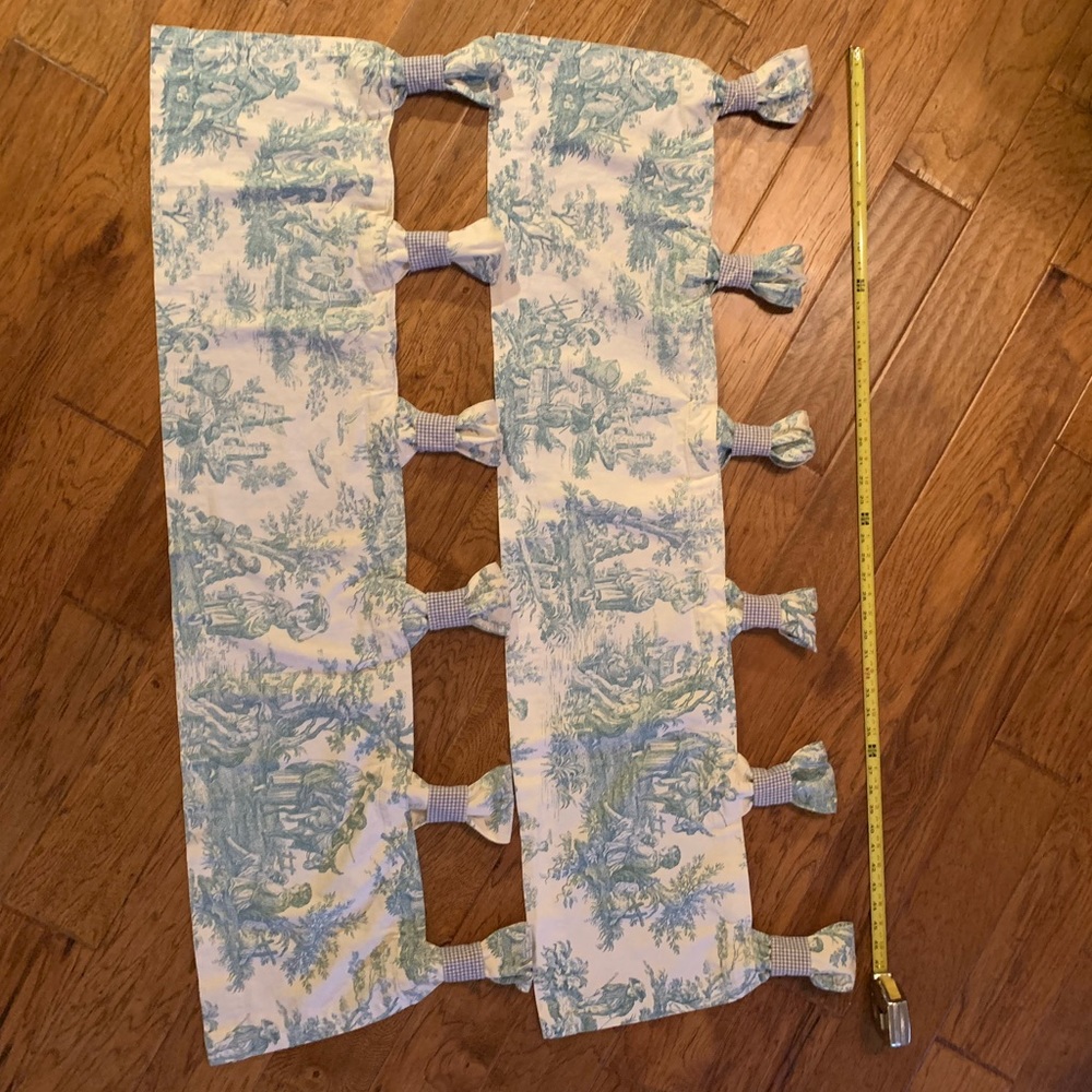 Tab top valance vintage French Country